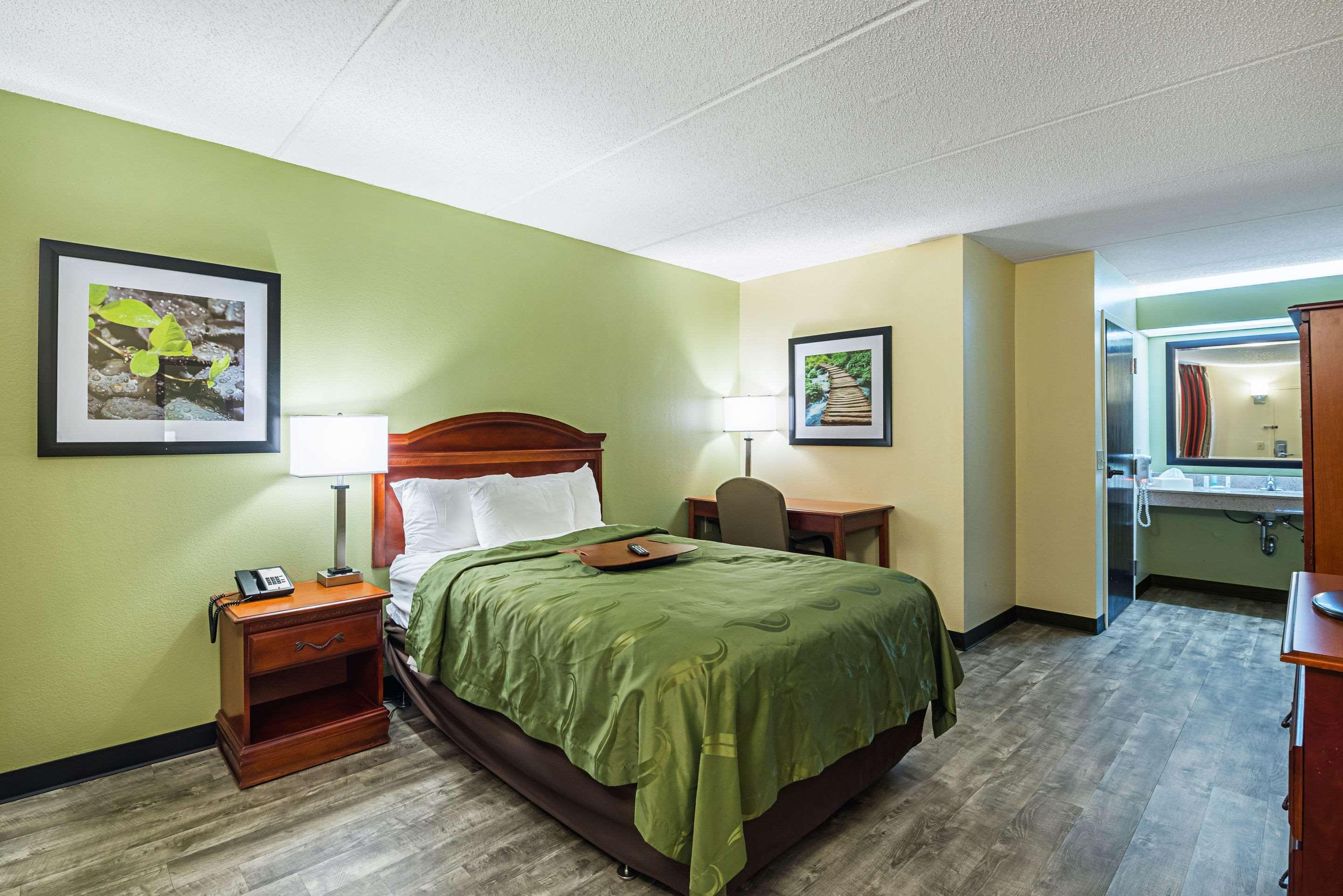 Quality Inn Airport - Southeast Irondale Esterno foto